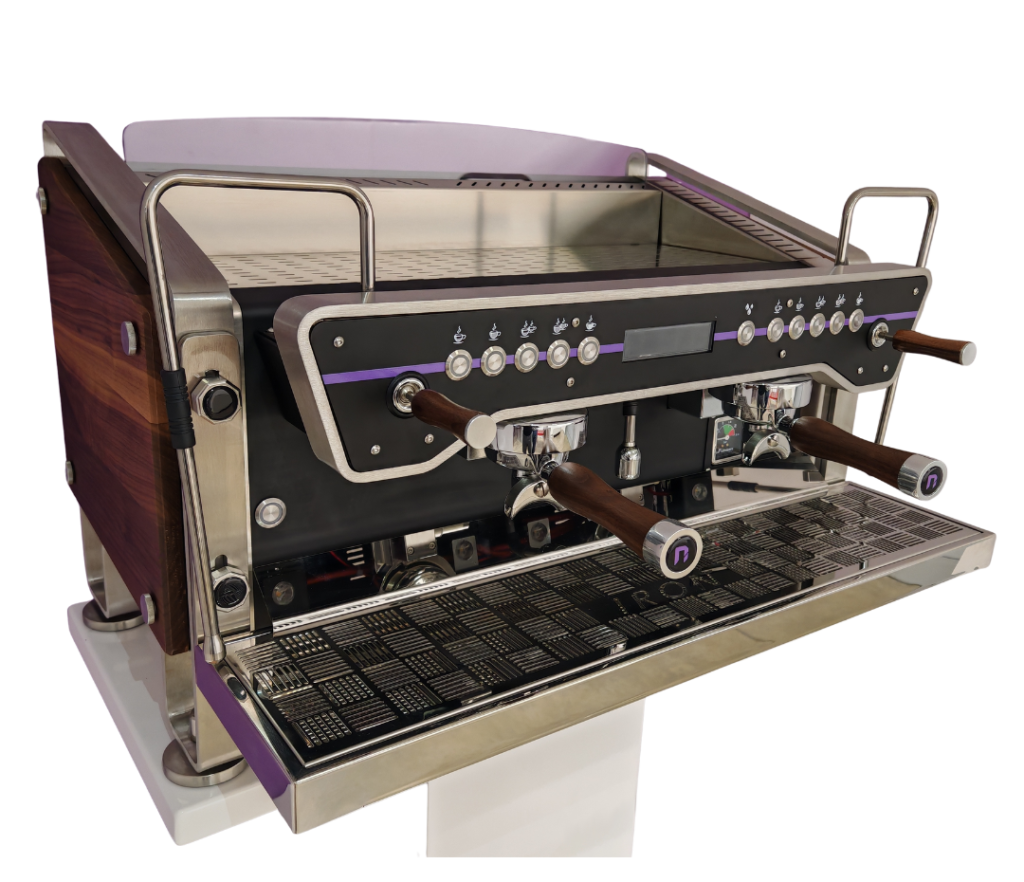 Iron hero image La Nuova Era